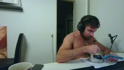 Preview photo of webcam model alpha_hunk on Cam4