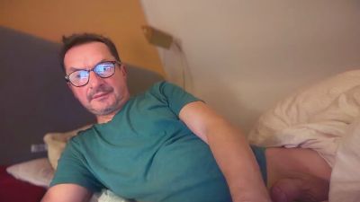 emu49, webcammodel på Cam4: fotos