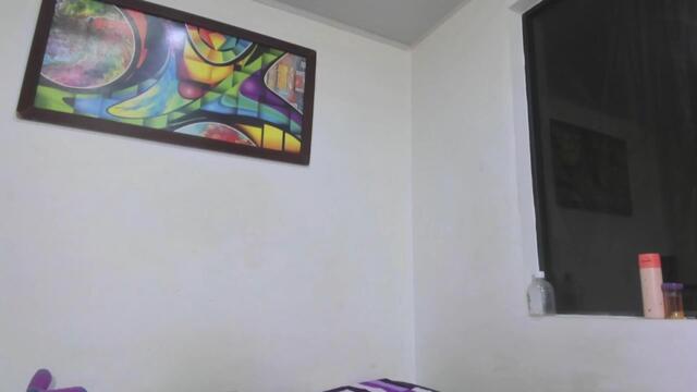alondra-castillo di Flirt4Free: foto model webcam