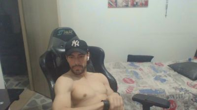 samuelgarcia_, model webcam de Cam4: fotos