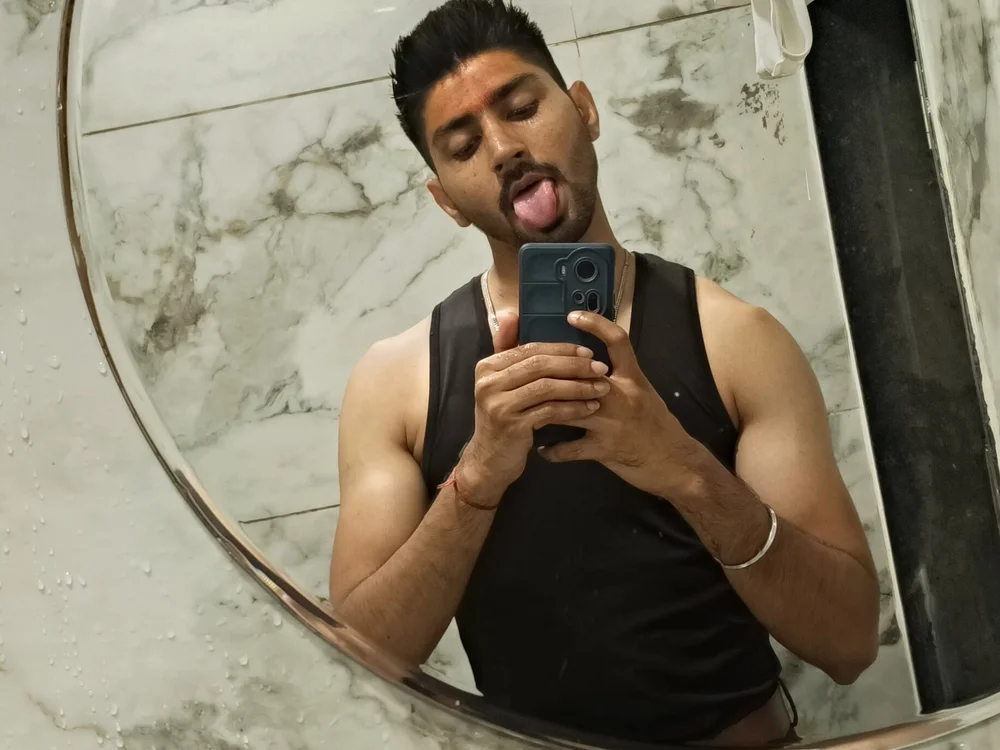 indianbotboy, model webcam de Stripchat: fotos