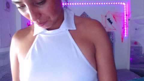 pleassing-neighbor — BongaCams वेबकैम मॉडल: फ़ोटो