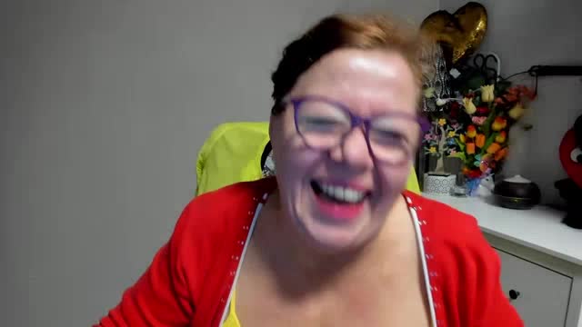 adeleloveex, cam model su XloveCam: foto
