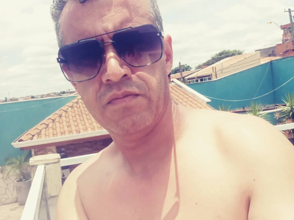MackRonye, model webcam de Stripchat: fotos