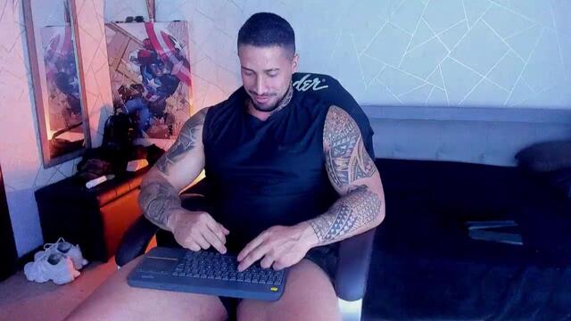 cristian-walker — Flirt4Free: ფოტოები და პროფილი