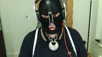 rbrboi na Cam4: fotky a profil