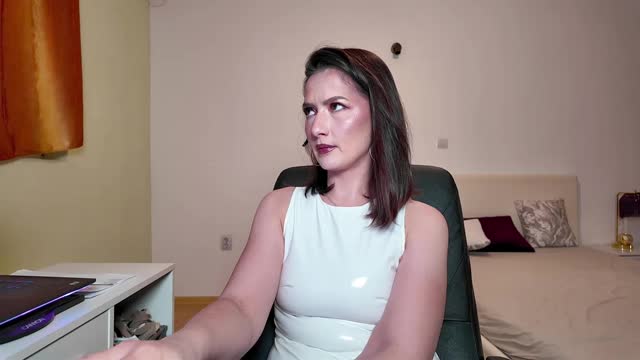 anahathor: عارضة كاميرا ويب على XloveCam