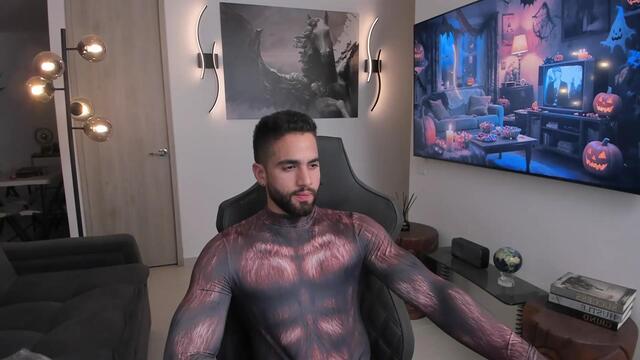 Preview photo of webcam model antony-walker on Flirt4Free