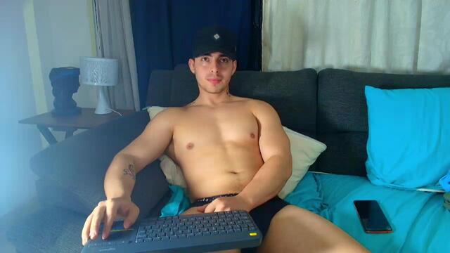 thom-roger në Flirt4Free: foto dhe profili