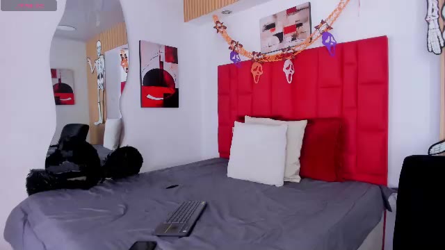 lunamillers_ na Chaturbate: fotky a profil