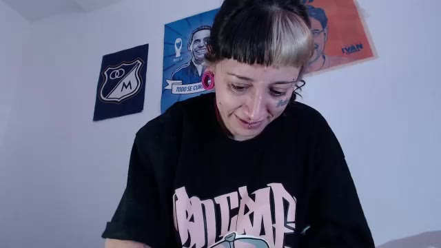 lusstcruella — Chaturbateのライブ配信モデル：写真・プロフィール