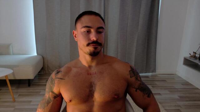 Preview photo of webcam model alpha-lukas on Flirt4Free