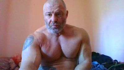 Preview photo of webcam model oiganjohn on Cam4