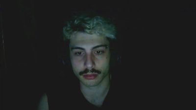 sume21, modèle webcam Cam4 : photos