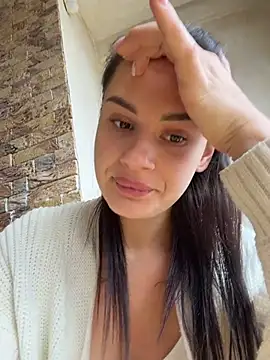MiraReach на Stripchat: слики и профил