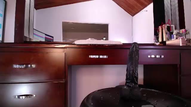 cocksuckingslutx — Chaturbate ওয়েবক্যাম মডেল: ছবি