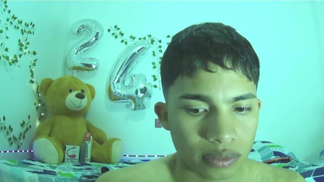 bayron-montalvez ב-Flirt4Free: תמונות ופרופיל
