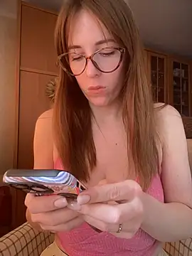 MommmyYummy: عارضة كاميرا ويب على Stripchat