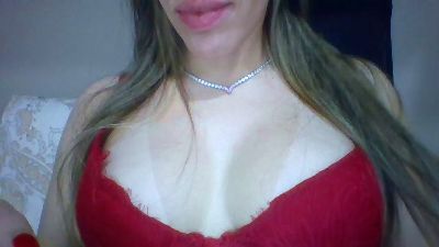 yasmynleal, webcam model na Cam4: slike