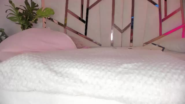 shy_booty18 – уебкам модел в Chaturbate: снимки