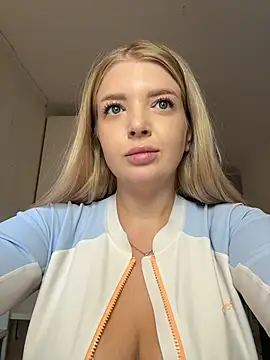 OdriOlsens, webcammodell på Stripchat: bilder