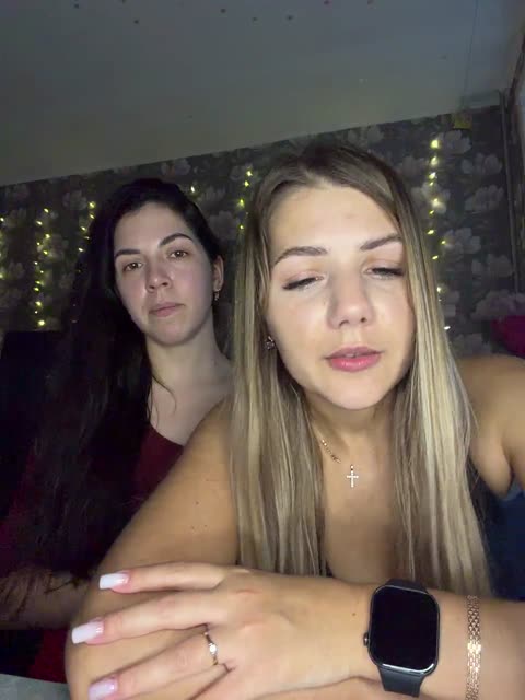 vika19981-valeria98 บน BongaCams: รูปภาพและโปรไฟล์