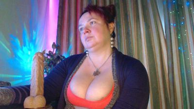 laraluxe – Cam4 webkamerás modell