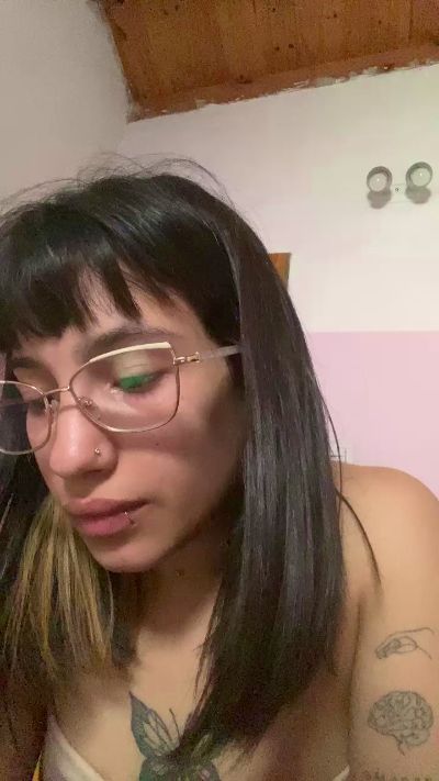 anahi50, webcammodel op Cam4: foto's