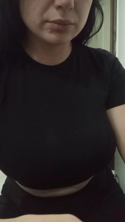 priscilaxxx3 — Cam4 直播模特：照片与资料