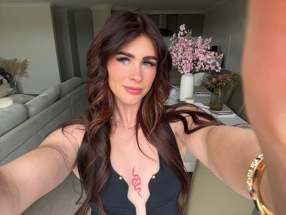 aus_queen – уебкам модел в Stripchat: снимки