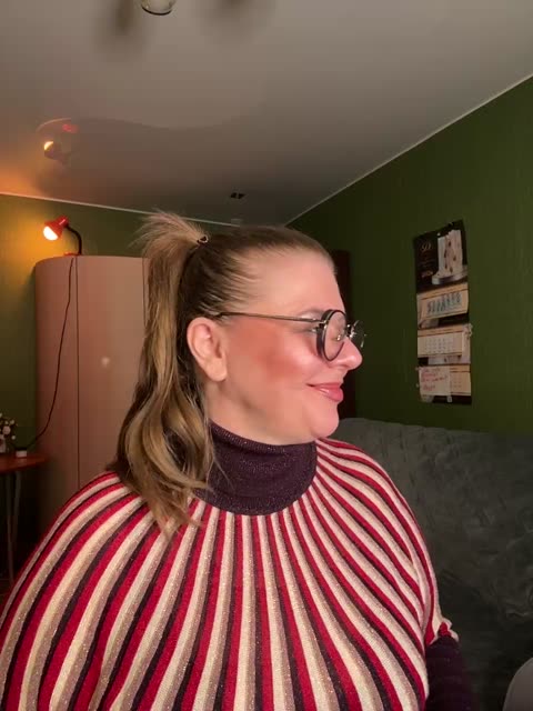 taly1974, webcammodell på BongaCams: bilder