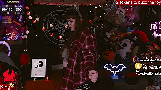 VelvetDiablo di Stripchat: foto model webcam