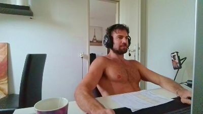 alpha_hunk, вебкам модел на Cam4: слике