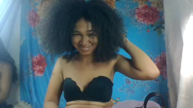 aanitaah, model webcam de Chaturbate: fotos