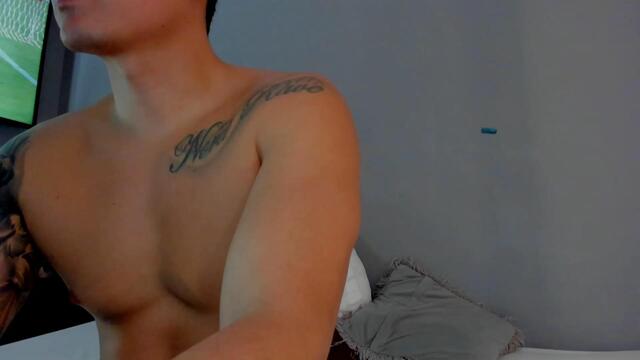 thomas-matos, μοντέλο webcam στο Flirt4Free