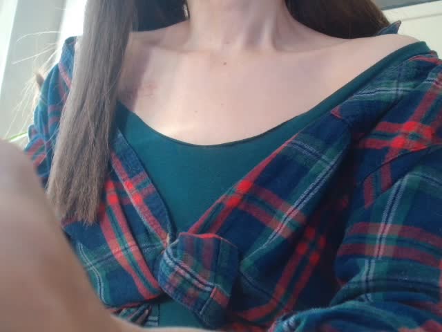 kamilove: عارضة كاميرا ويب على XloveCam
