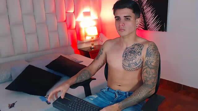 harley-moore — Flirt4Free वेबकैम मॉडल: फ़ोटो