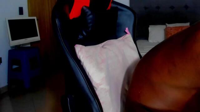 robert-torres – Webcam-Modell auf Flirt4Free