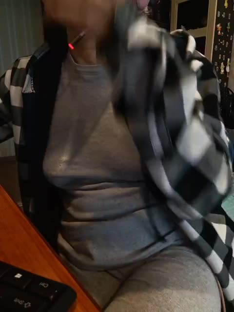 olik-pisa — BongaCams 直播模特：照片与资料
