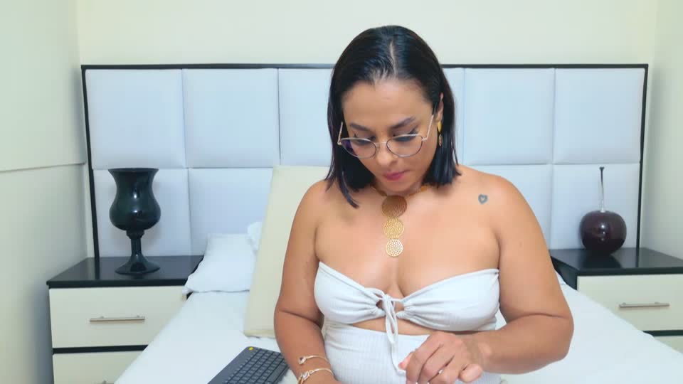 lunasoler, modelo webcam do XloveCam: fotos
