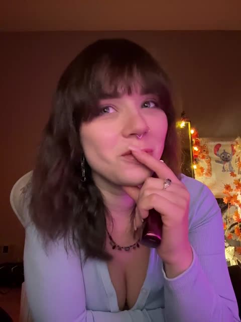 mininika, modelo webcam de BongaCams: fotos