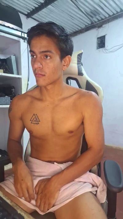 diablito202020 di Cam4: foto model webcam