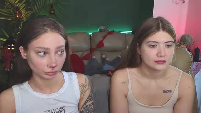 hotcaramelstrio на XloveCam: слики и профил