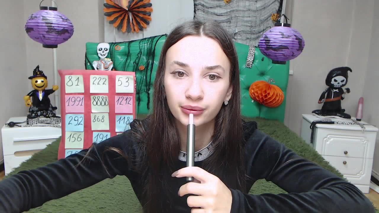 Preview photo of webcam model jessicabreeze on XloveCam