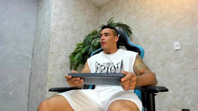 joseph-core, modelo webcam de Flirt4Free: fotos