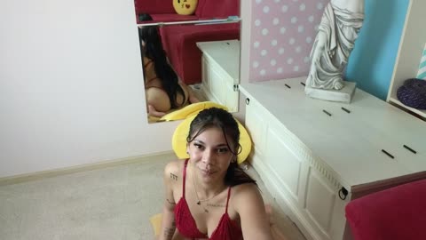 Фото вебкам-модели deli-katy на BongaCams