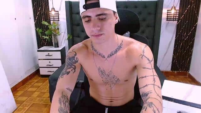 carlos-specterr, model webcam de Flirt4Free: fotos