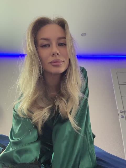 lovensesgirl, modelo webcam de BongaCams: fotos