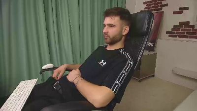 kyloeast – уебкам модел в Cam4: снимки