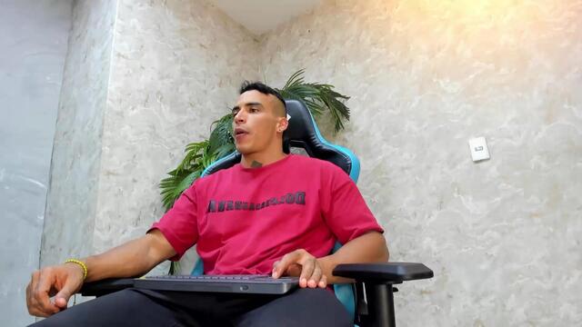 joseph-core – Webcam-Modell auf Flirt4Free